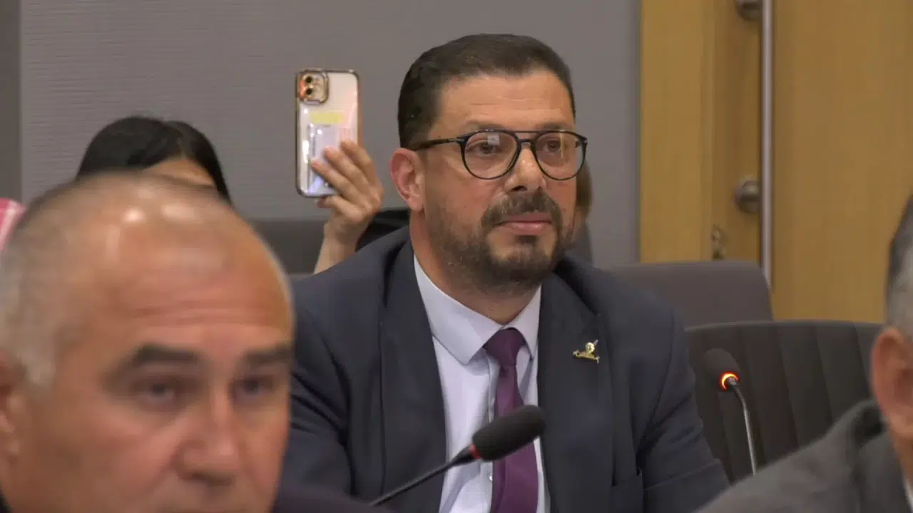 CHP’nin Yeni Meclis Üyesi, Belediye Başkanını Kızdırdı