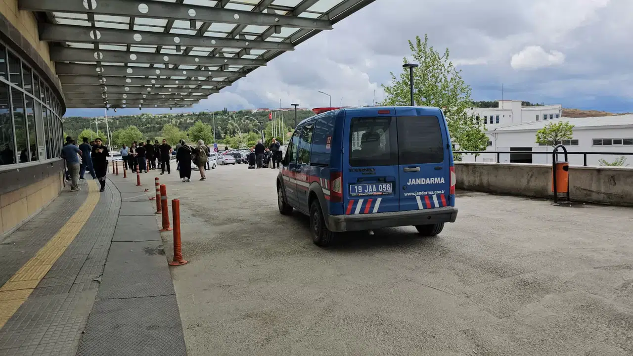 Elektrik Akımına Kapılan Genç Hayatını Kaybetti