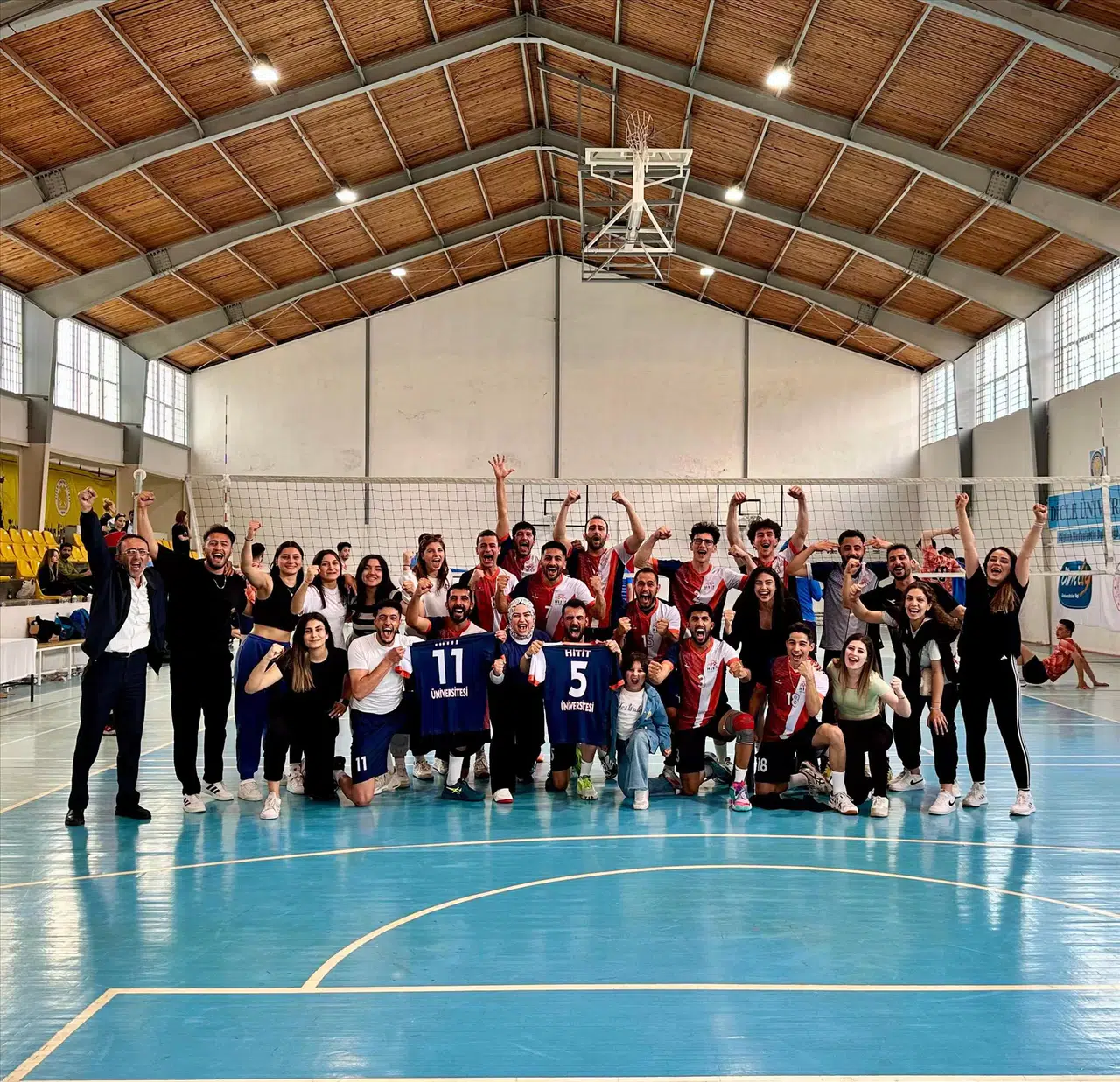 HİTÜ Voleybol Süper Ligde!