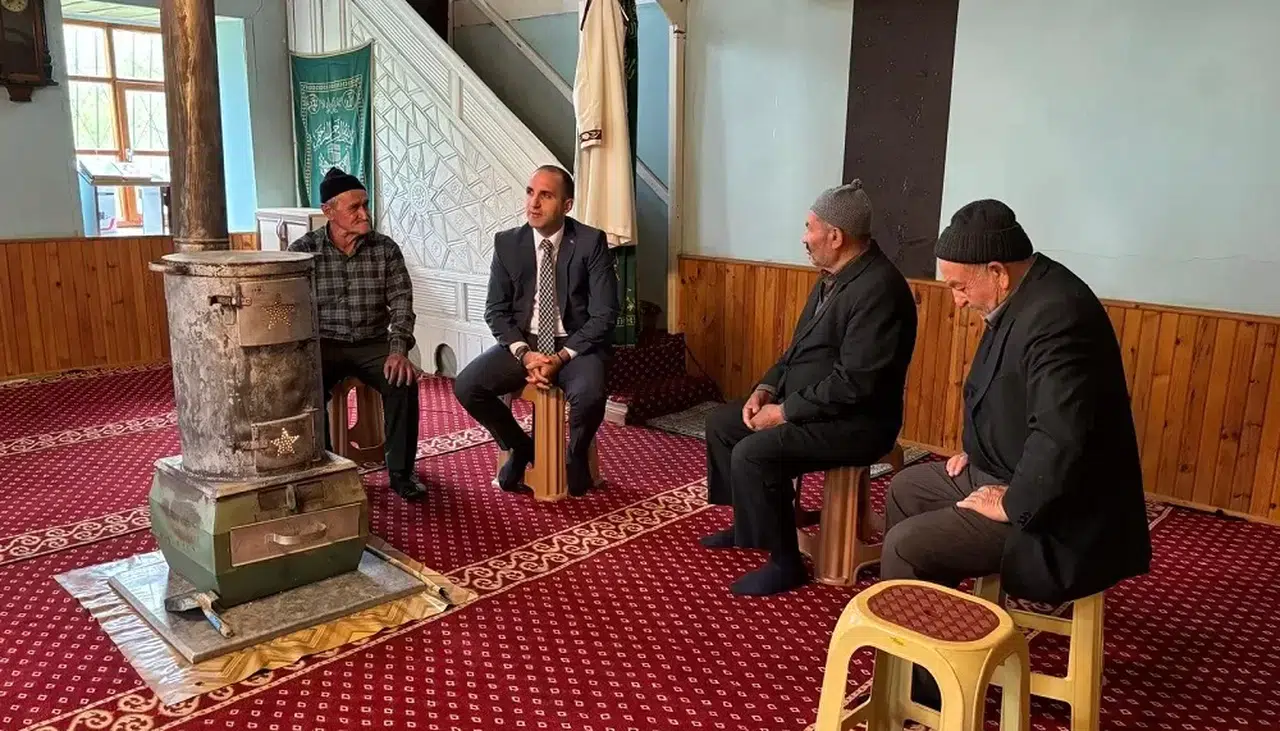 Kaymakam Polat, Köylerin Taleplerini Dinliyor