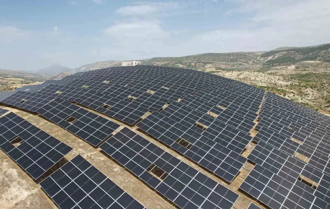 Adıyaman Güneşini Güce Çeviriyor