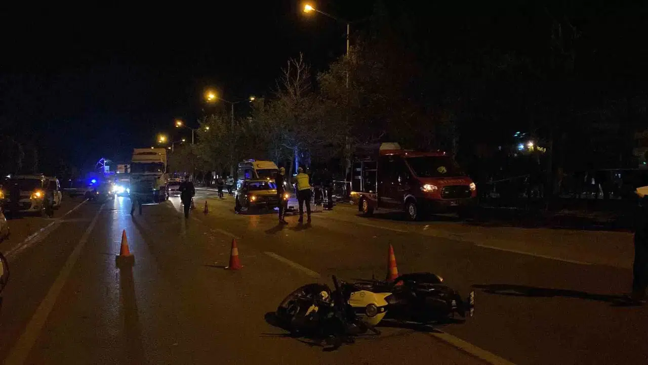 Arabanın Çarptığı Motosiklet Şoförü Hayatını Kaybetti