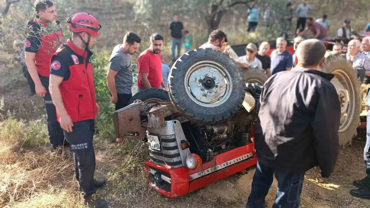 Balıkesir’de Traktör Devrildi: 1 Yaralı