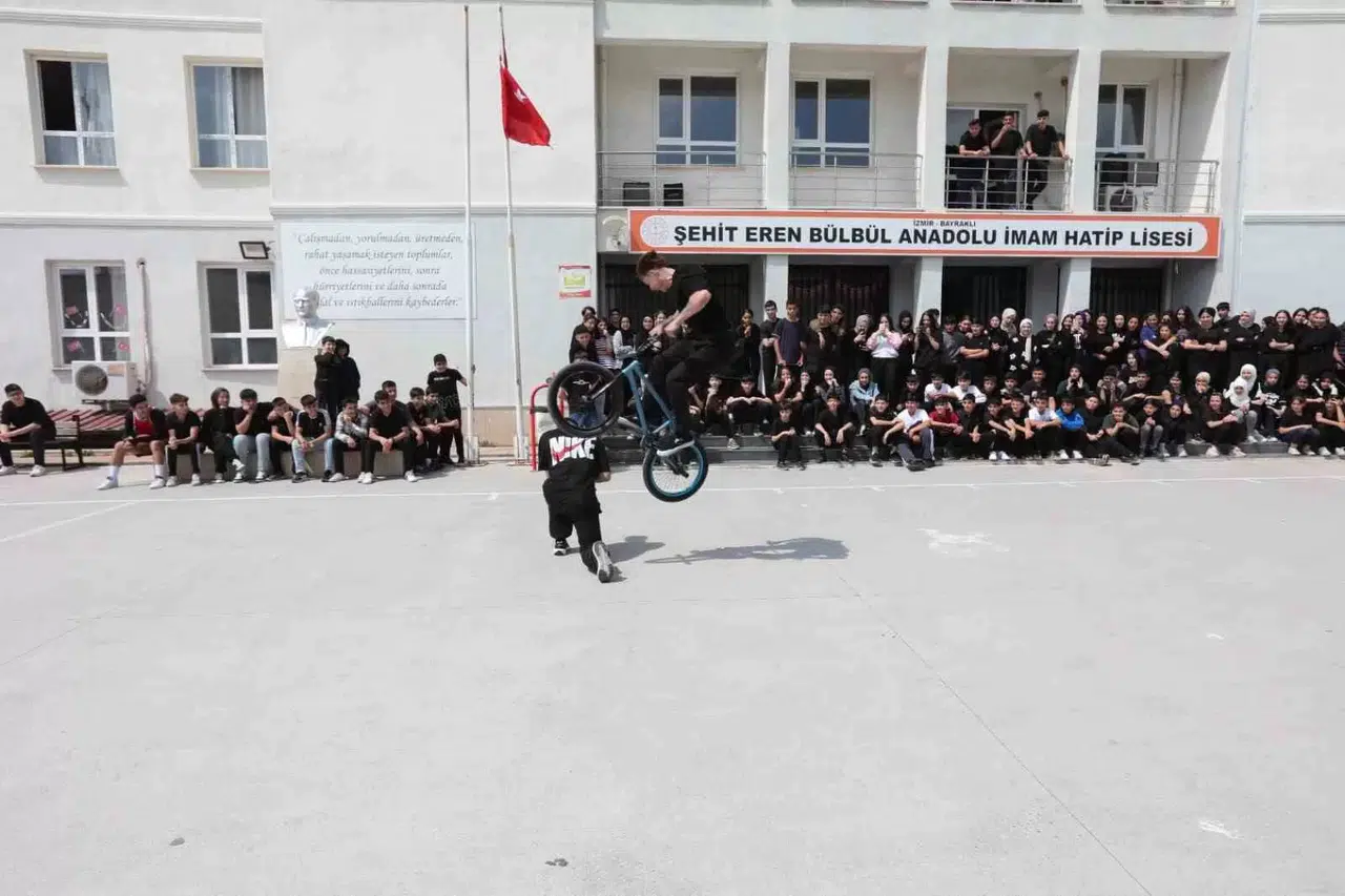 Bayraklı’da 19 Mayıs Aktiflikleri Başladı