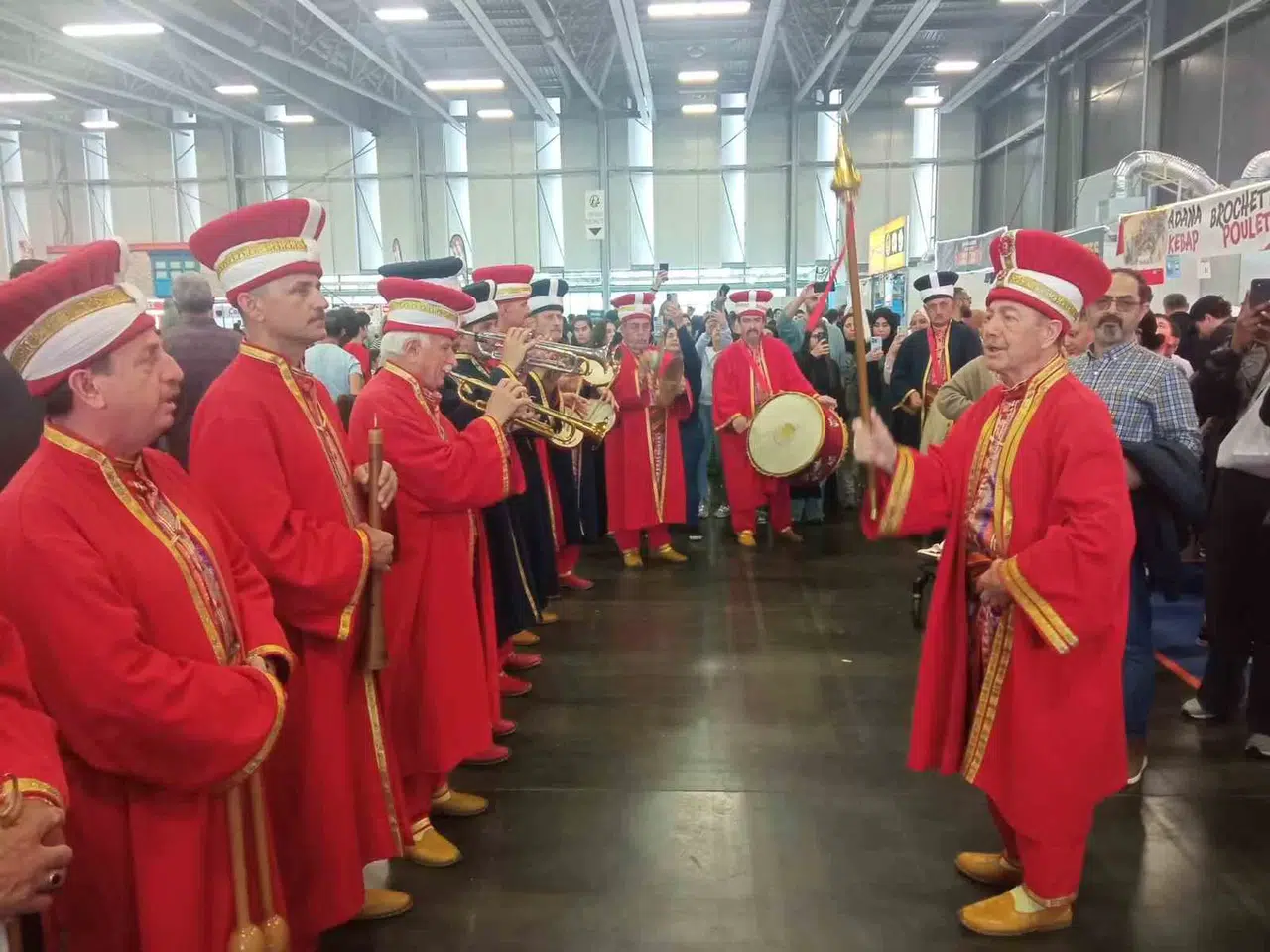 Bursa Mehter Grubu, Fransa’da Türkiye’yi Gururlandırdı