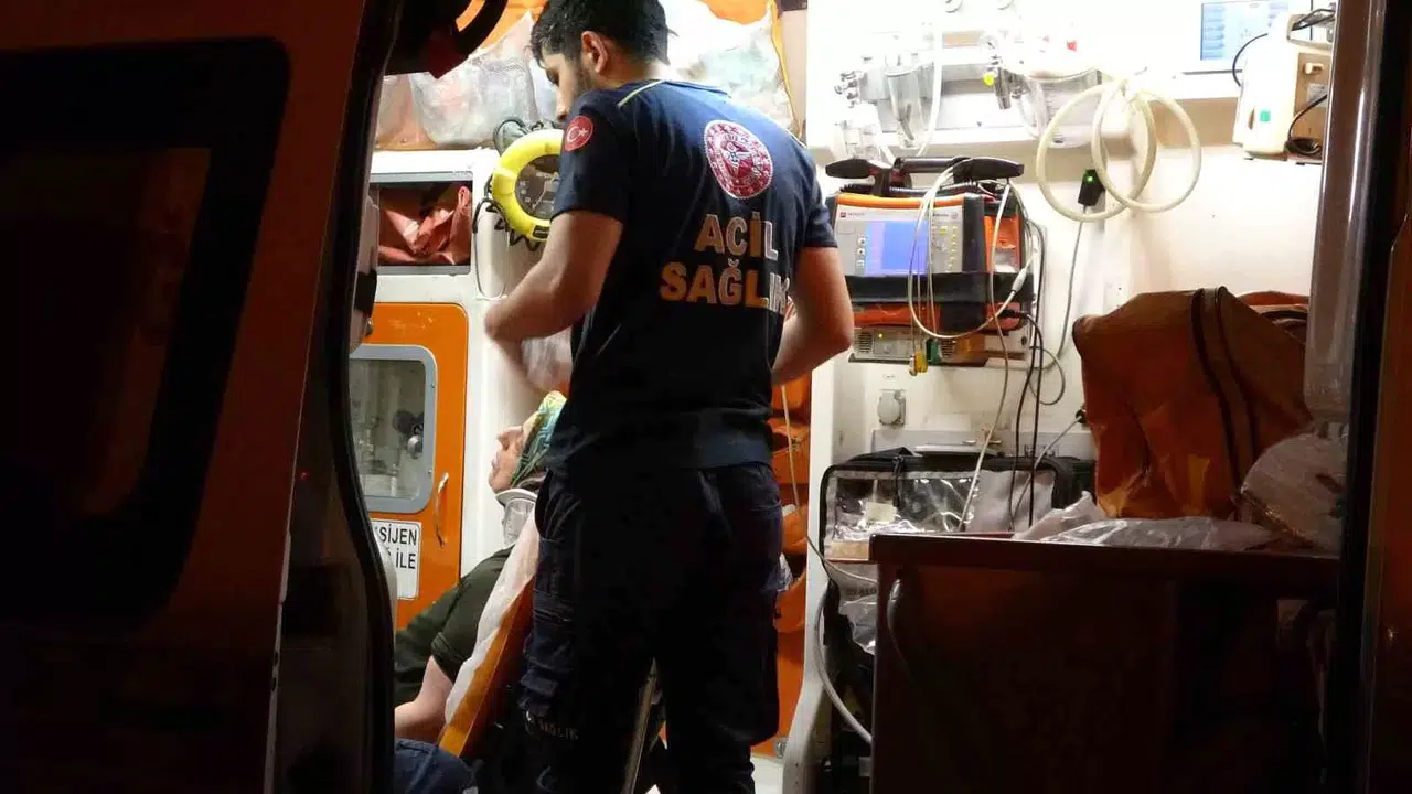Diyarbakır’da 3 Araba Kazaya Karıştı: 2 Yaralı
