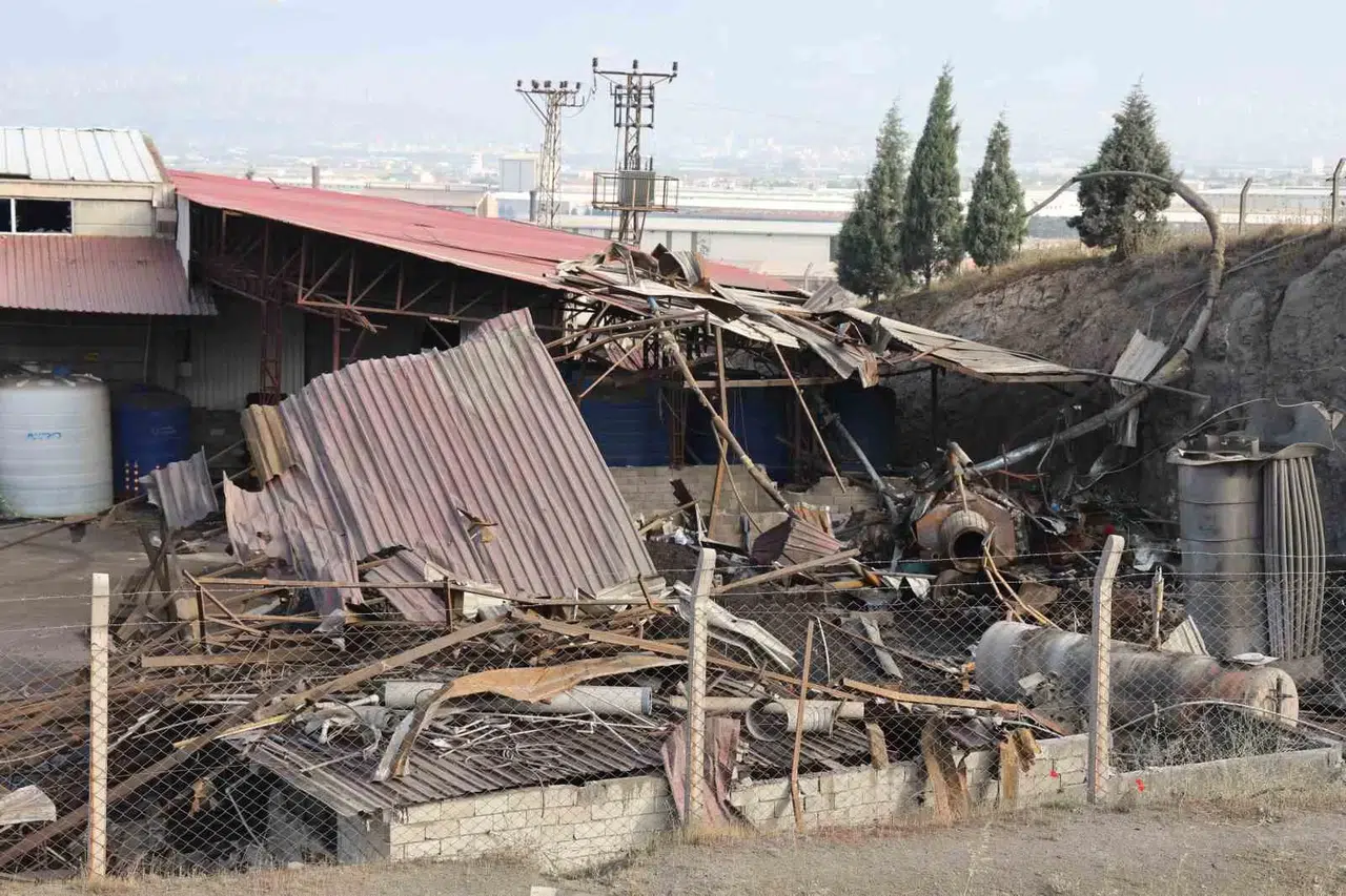 Fabrikadaki Patlamanın Boyutu Gün Ağarınca Ortaya Çıktı