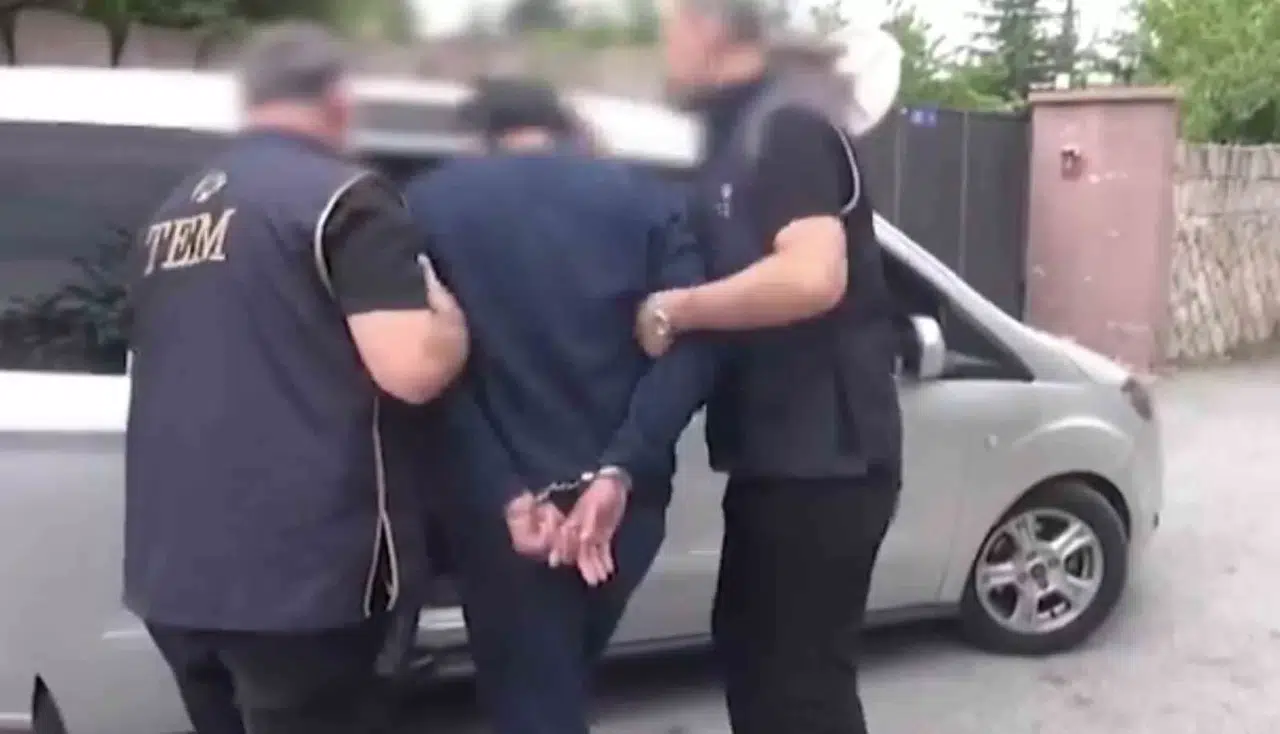 FETÖ’de "Gaybubet" Olarak Faaliyet Yürüten Şahıslara Operasyon: 5 Gözaltı