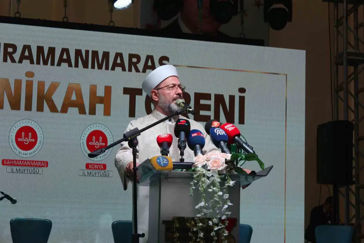 Kahramanmaraş’ta 100 Depremzede Çift İçin Toplu Nikah Merasimi Yapıldı
