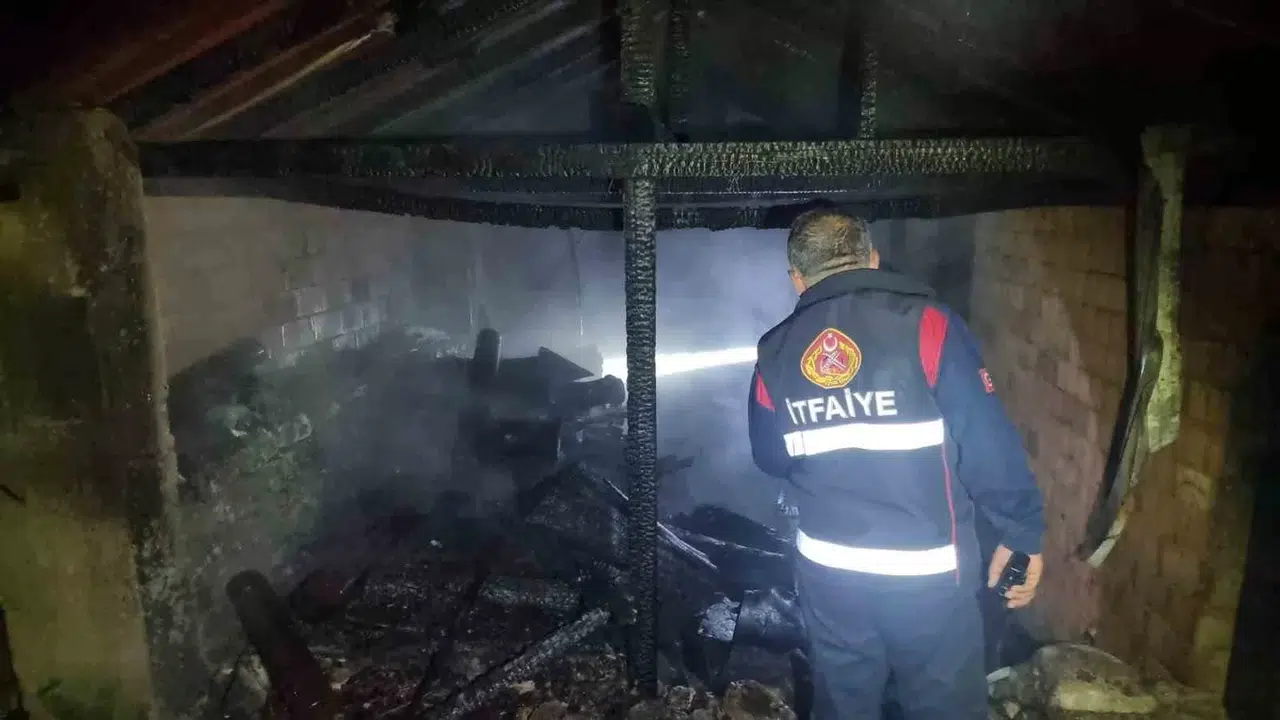 Konut Yangını Büyümeden Söndürüldü