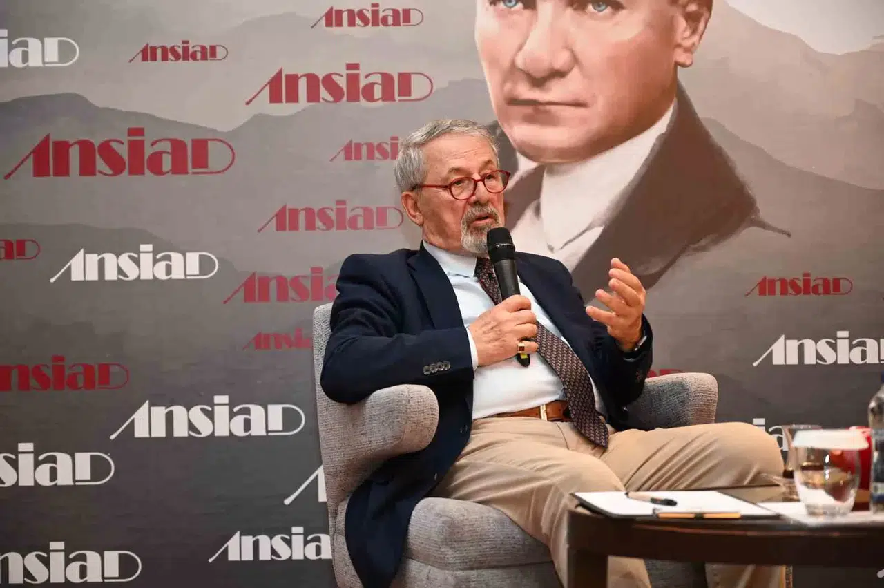 Prof. Dr. Naci Görür: "Antalya’yı Zelzelede Etkileyecek Üç Tane Sarsıntı Zonu Var"