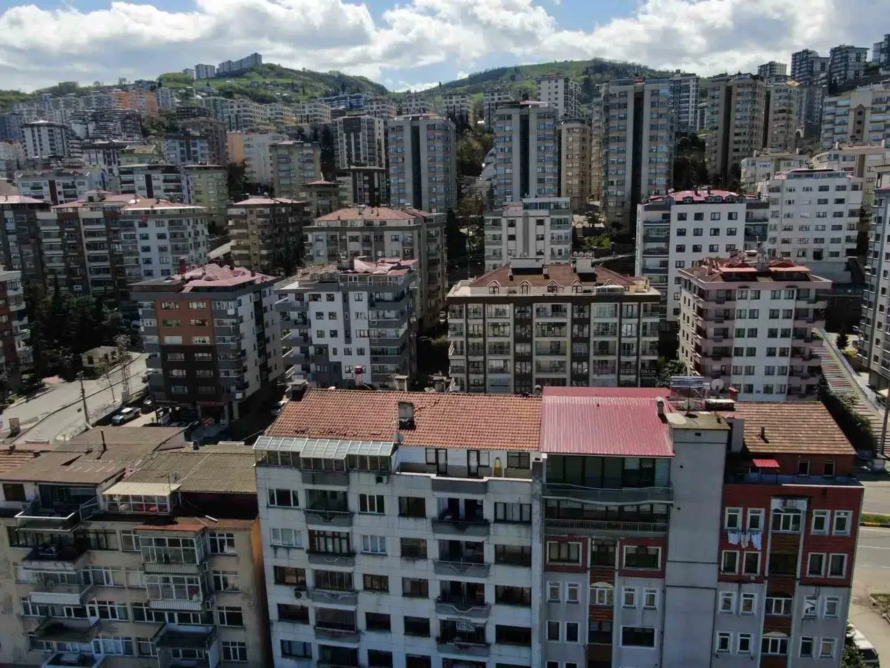 Prof. Dr. Osman Bektaş: "Doğu Karadeniz 3 Riskli Fay Ortasında Yer Alıyor"
