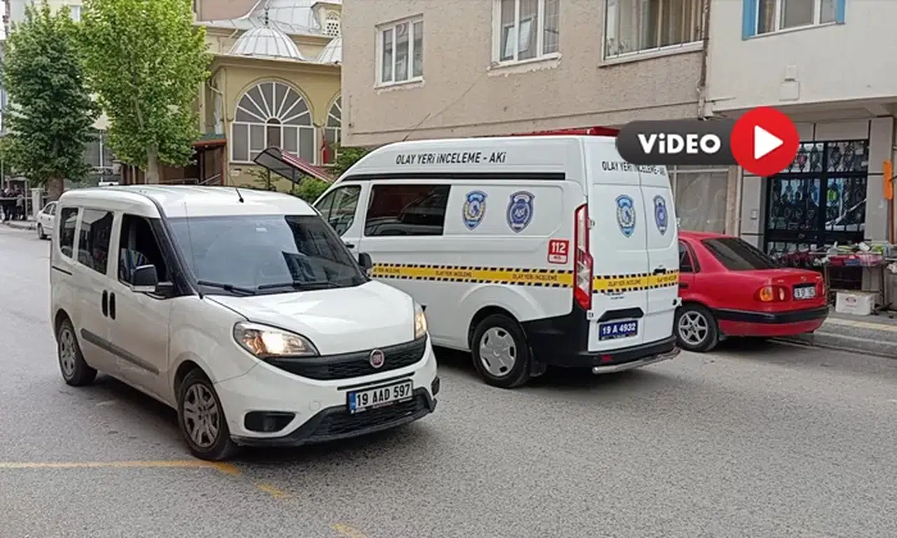 Çorum’da Cadde Ortası Silahlı Çatışma, O Anlar Kamerada!