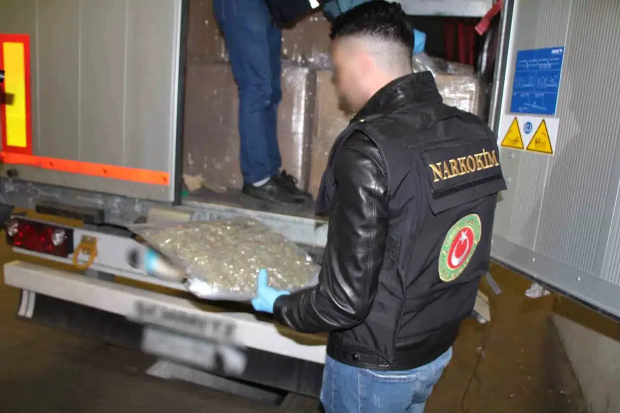 Ticaret Bakanlığı Gümrük Muhafaza Ekipleri Uyuşturucuya Yönelik Operasyonlarını Sürdürüyor