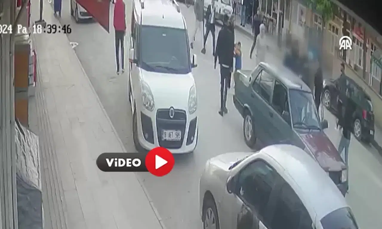 Düğün Konvoyunda ‘Önümü Kestin’ Kavgası, O Anlar Kameralarda