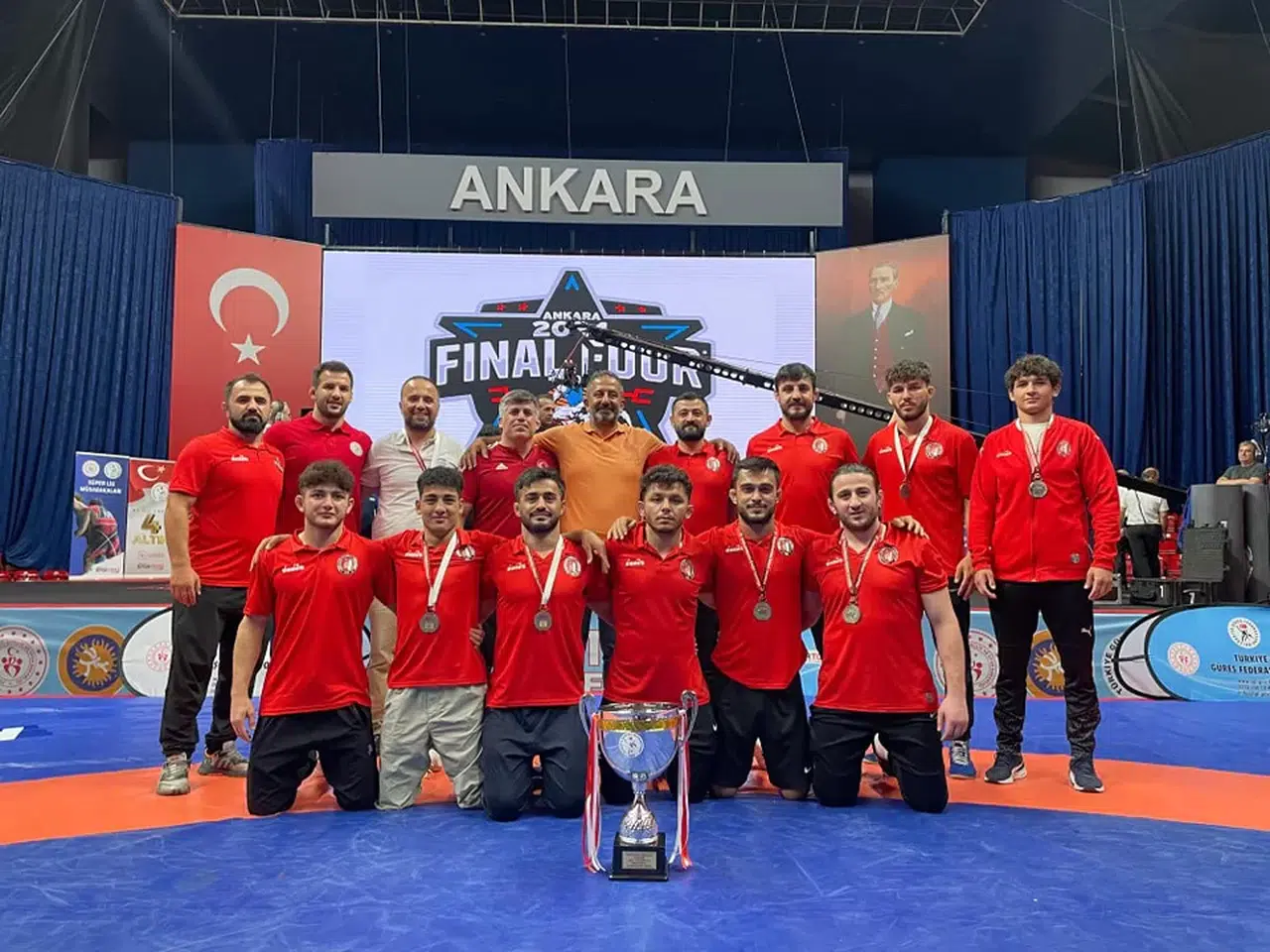 Çorumlu Güreşçiler Türkiye İkincisi