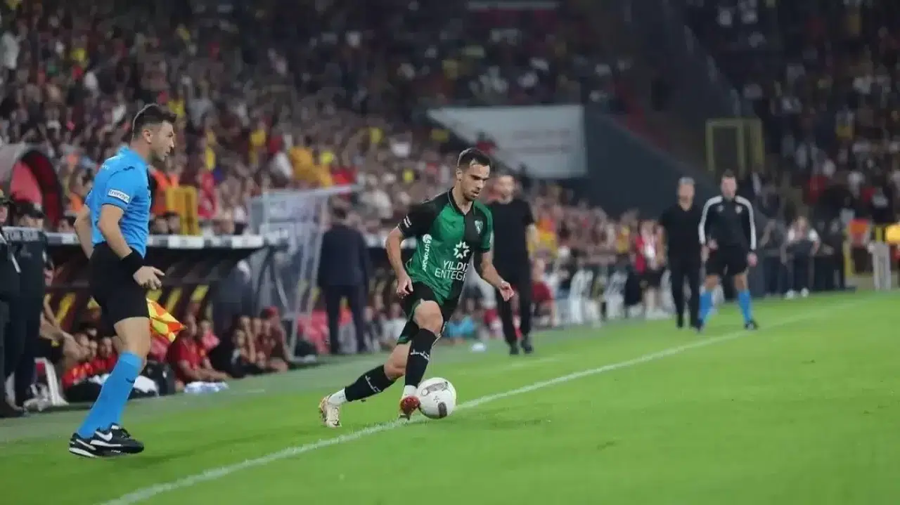 Kocaelispor'dan Barış Alıcı Kararı