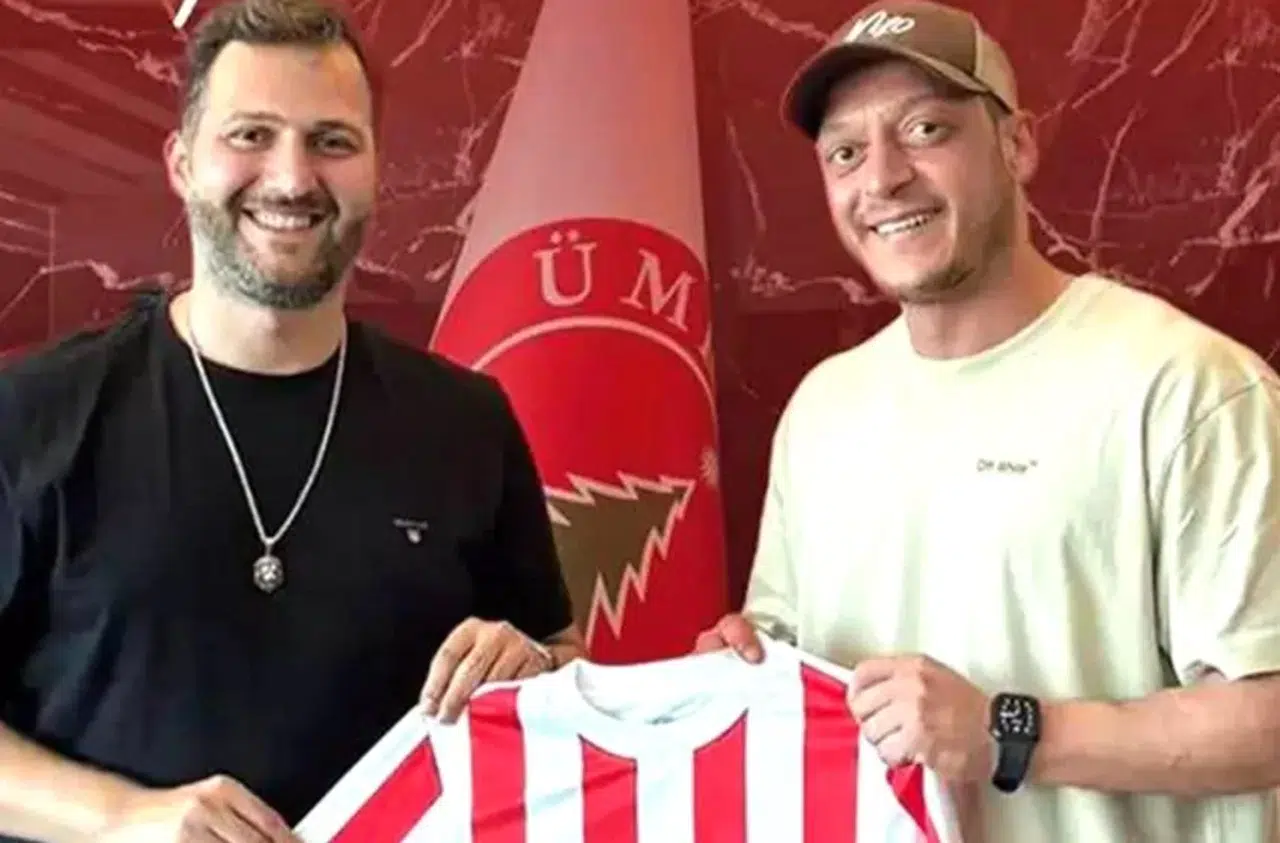 Mesut Özil, Ümraniyespor’dan Bilgi Aldı