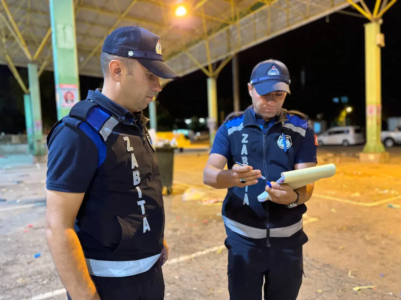 Zabıta, Çevreyi Kirleten Pazarcılara Acımadı