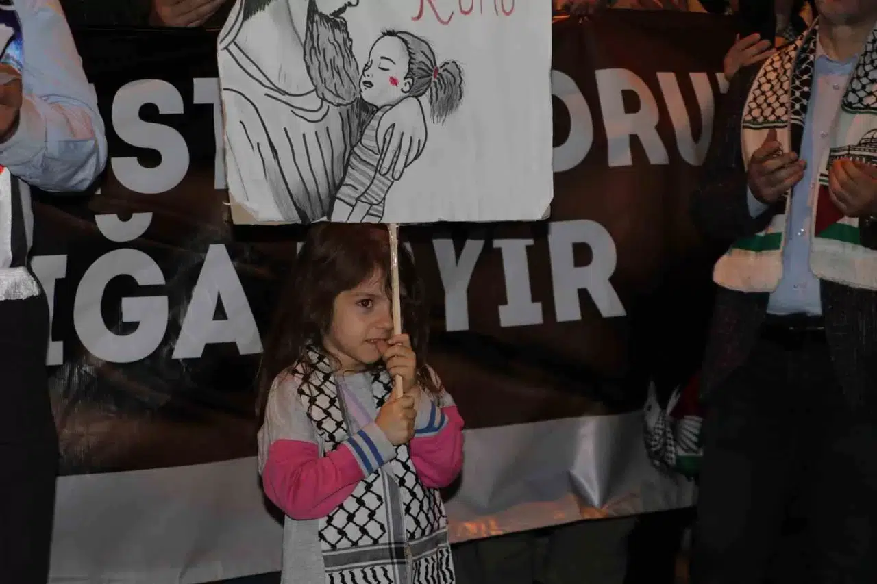 Ankara Filistin Dayanışma Platformu’ndan İsrail’in Refah’a Gerçekleştirdiği Taarruzlara Protesto Yürüyüşü
