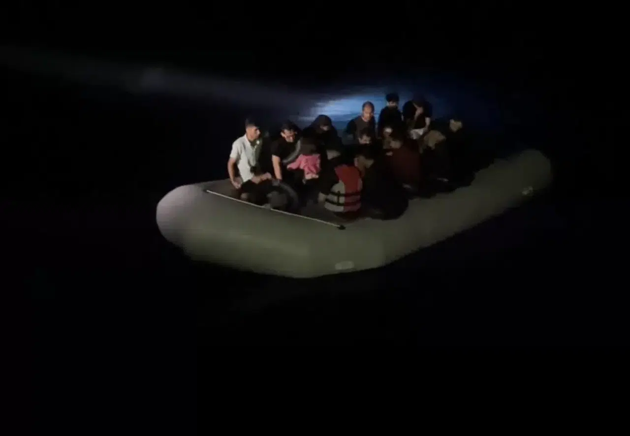 Ayvacık Açıklarında 24 Kaçak Göçmen Kurtarıldı