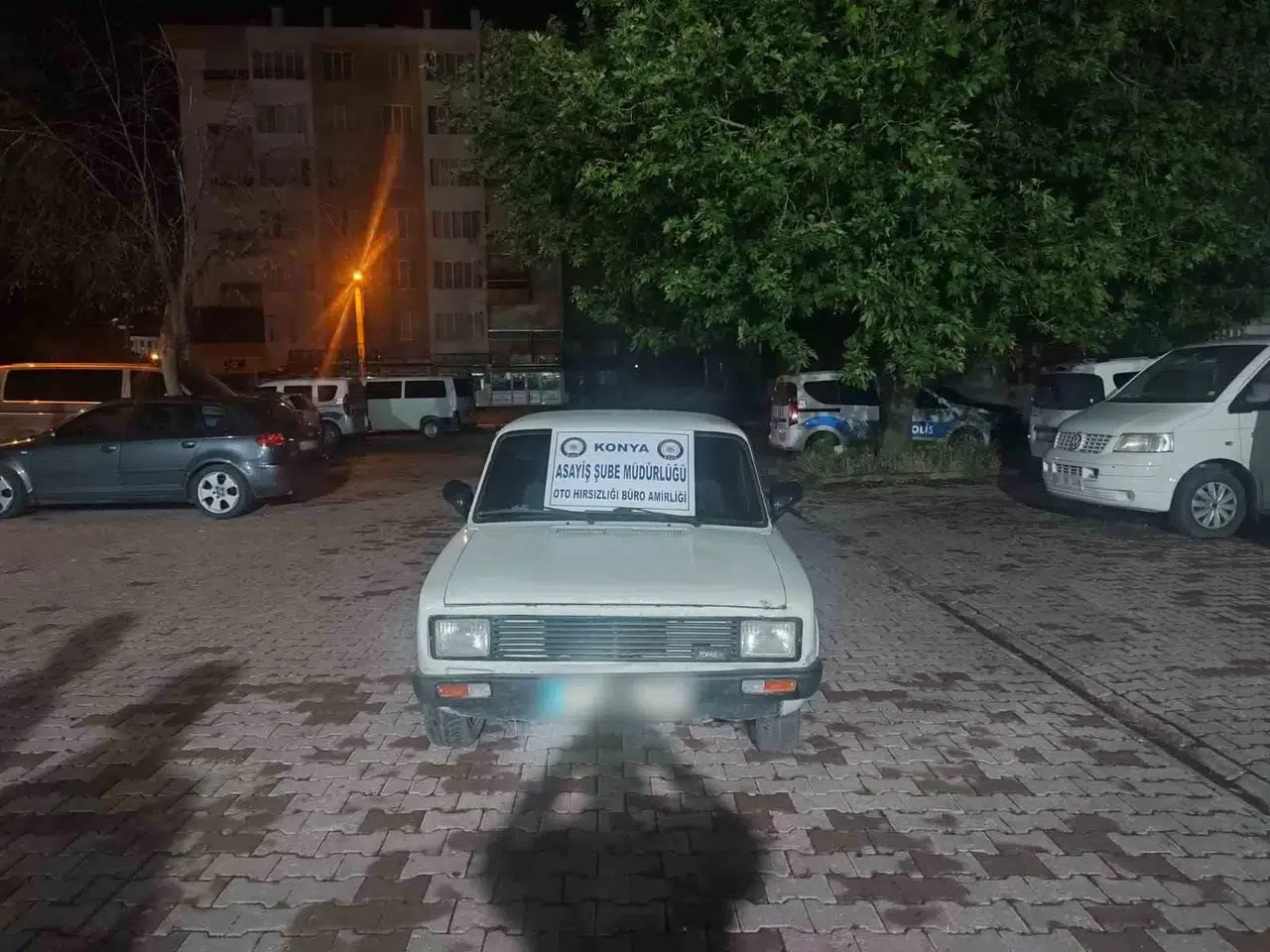 Çaldığı Arabası Bıraktığı Yerden Almaya Gelince Polise Yakalandı