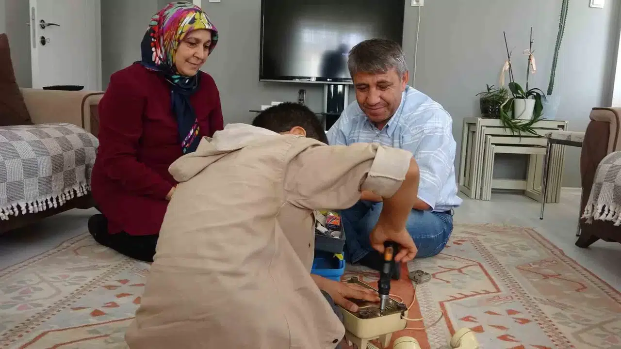 Hami Ulusan Ailesi Yüzde Elli Engelli Çocuğu 8 Yıldır Sevgi ile Büyütüyor