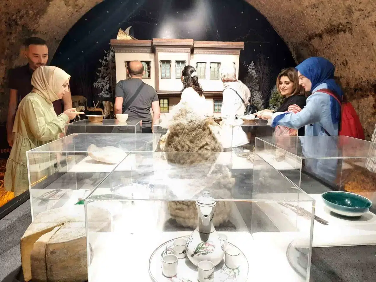 Kars Peynir Müzesi Bayram Tatilinde Ağır İlgi Gördü