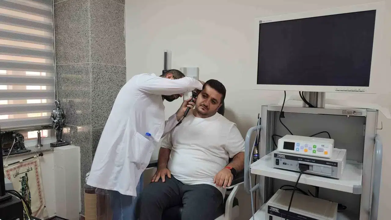 Kirli Su Temasında Yüzücü Kulağı Tehlikesi