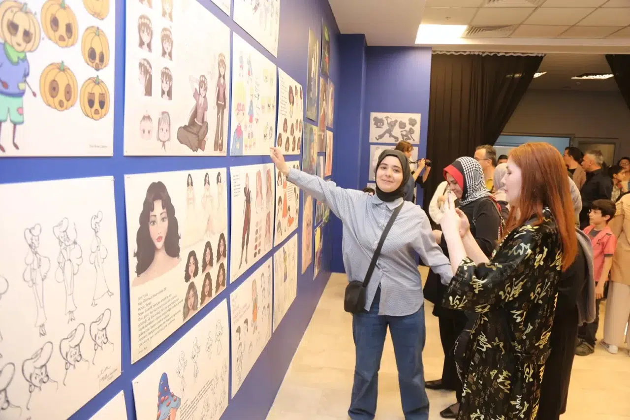 Küçükçekmece’de Dijital Alanda Birinci Stant: ’Dijital Zemin’ Gsa Sanat Akademisi’nde Kapılarını Araladı