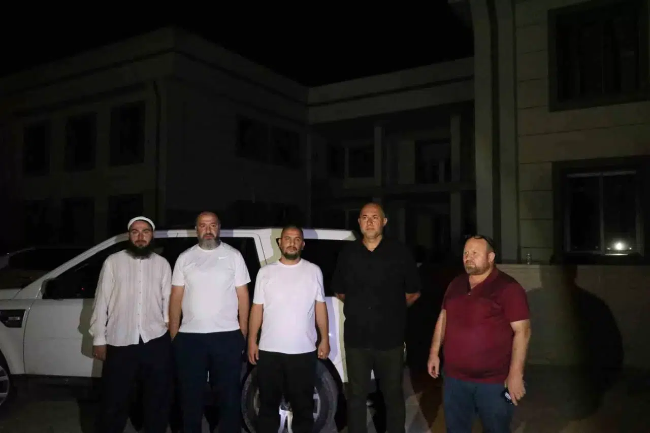 Kur’an Kursu İnşaatının Yıkımına Karşı Mahalle Sakinleri Nöbete Başladı