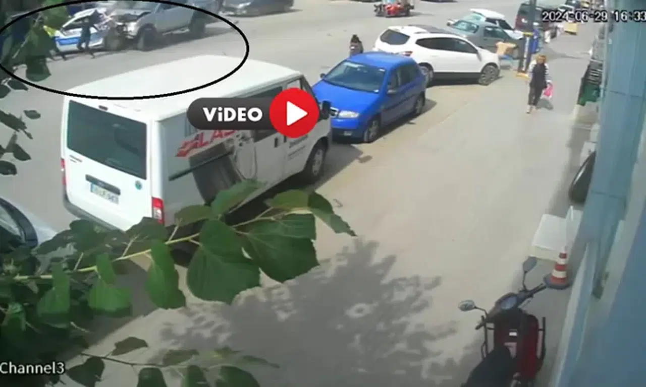 Cipin Polislere Çarptı An Kamerada