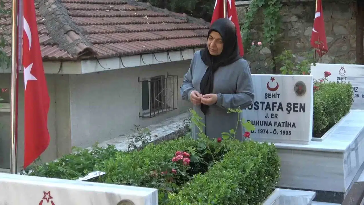 Şehit Ailelerin Bayramı Buruk Geçti