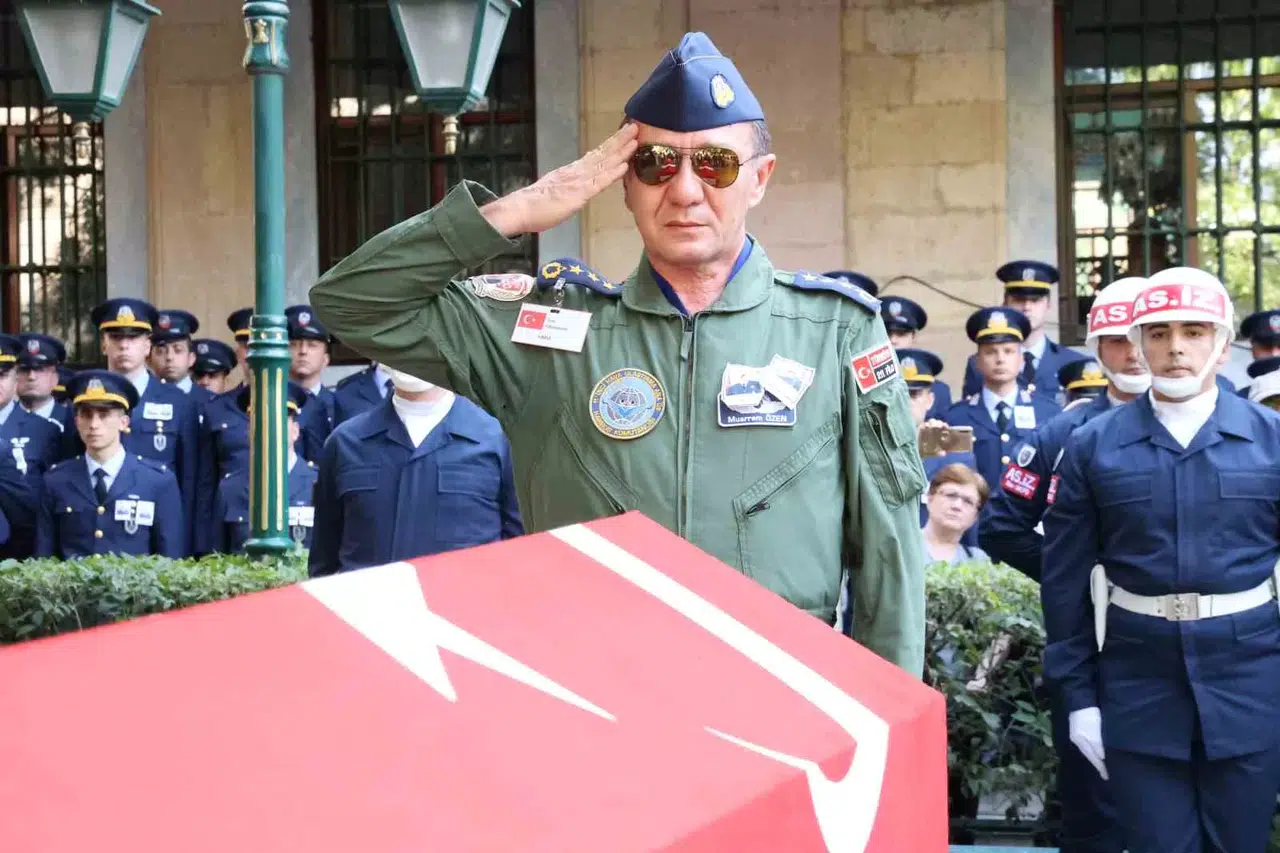 Şehit Pilot Albay Gökhan İhtimam Gözyaşlarıyla Son Seyahatine Uğurlandı