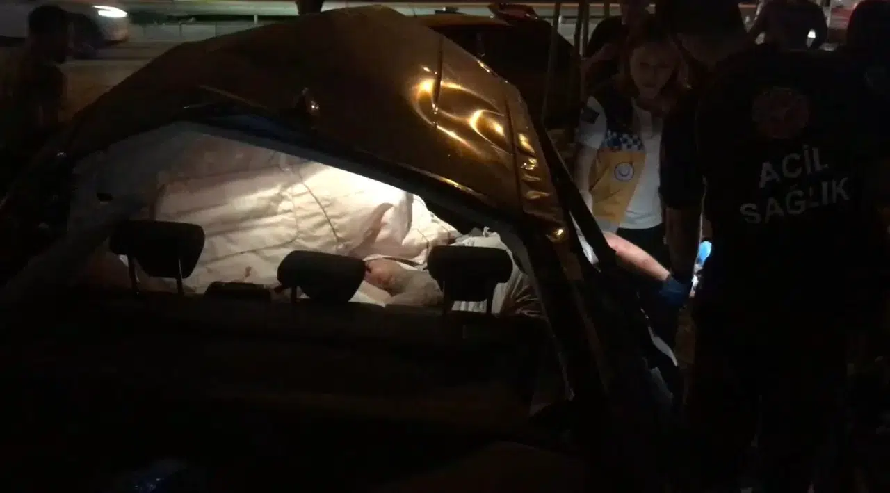 Takla Atan Arabada Can Pazarı: 1 Meyyit, 1’i Ağır 2 Yaralı