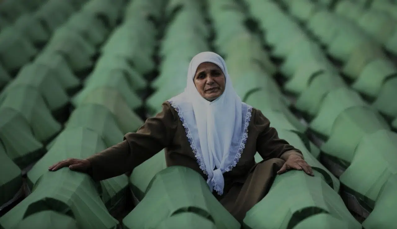 Aşgın ve Tahtasız, Srebrenitsa Katliamını Kınadı