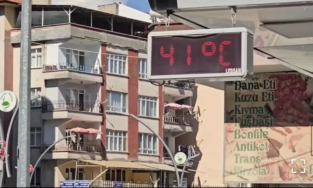 Çorum’da Sıcak Hava Hayatı Etkiledi, Termometreler 41 Dereceyi Gösterdi