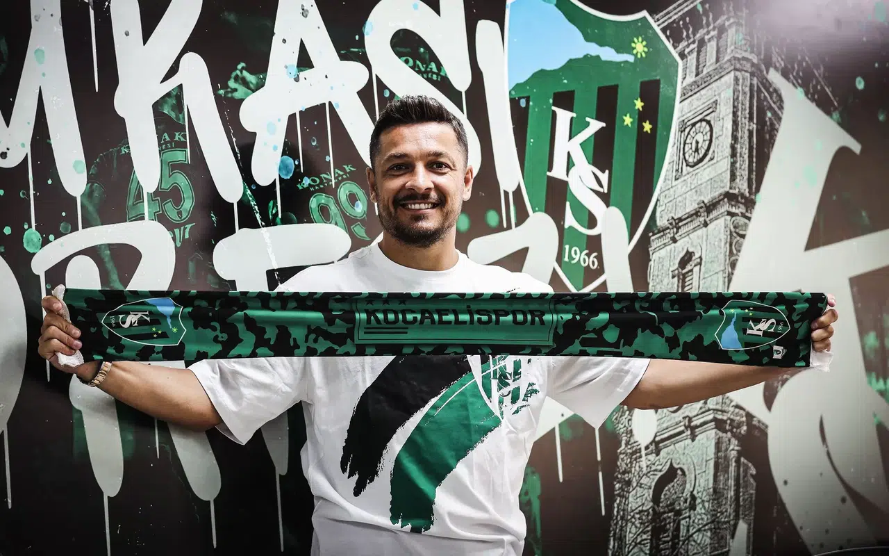 Kocaelispor, Ahmet Oğuz'u Transfer Etti