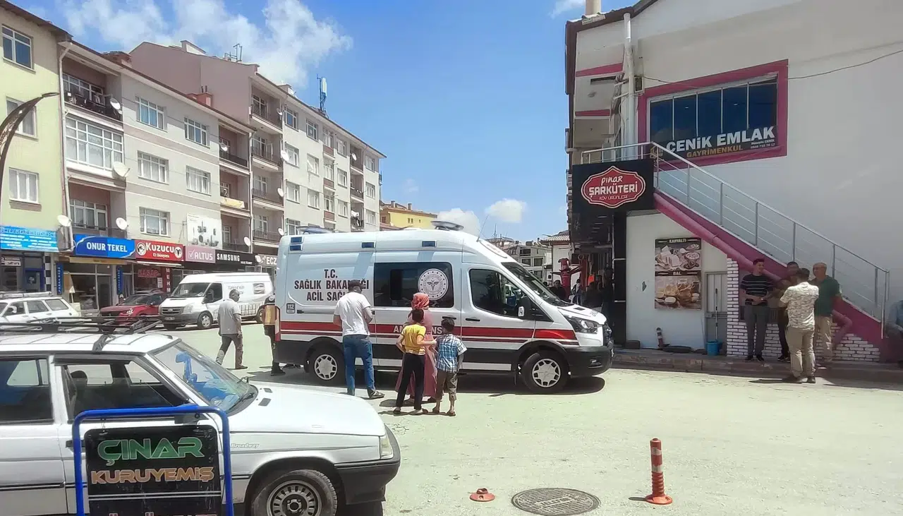 Otomobil Bisikletli Çocuk ile Çarpıştı