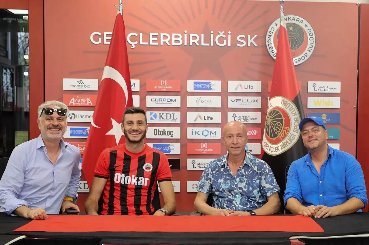 Sinan, Manisa ile Vedalaştı, Gençler ile Anlaştı