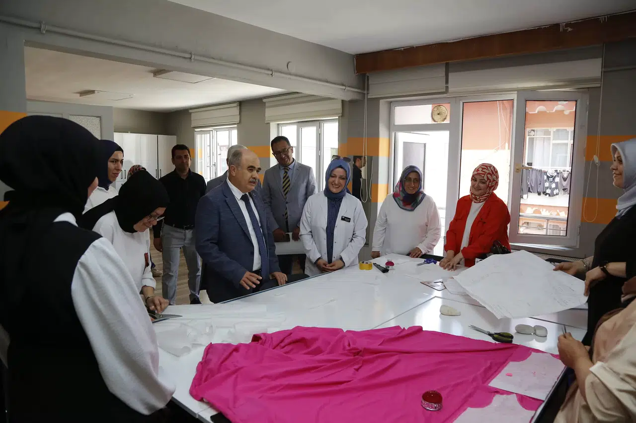 Vali Dağlı: Kadınların Güçlenmesi İçin Çalışıyoruz