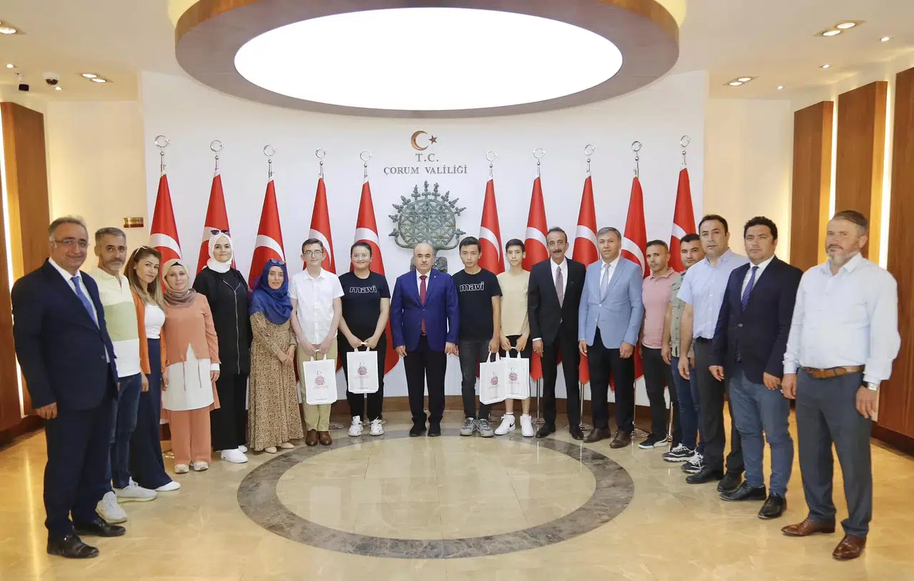 Vali Dağlı, LGS Şampiyonlarını Ağırladı