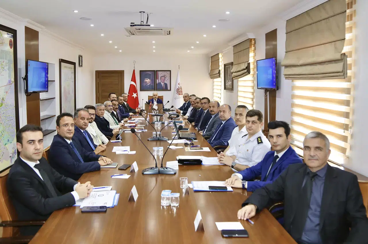 Valilikte Kamu Yatırımları Masada