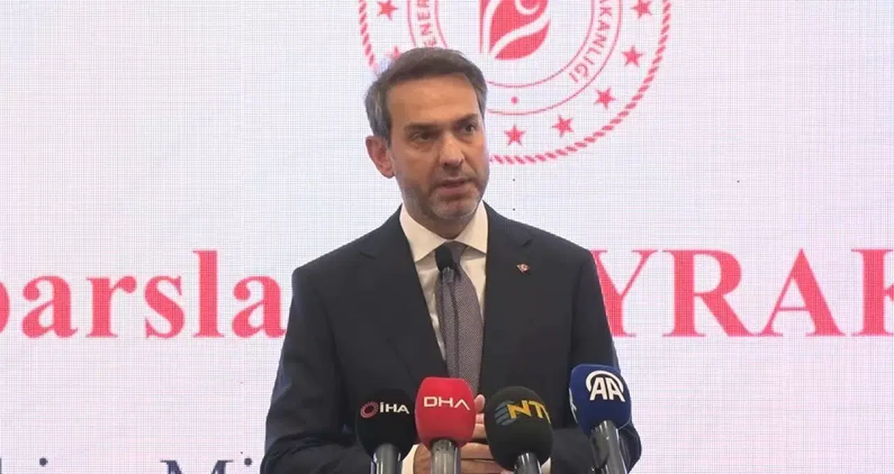 Bakan Bayraktar: “Yenilenebilir Enerjide Yaklaşık 10 Milyar Dolarlık Yatırım Maksadımız Var”