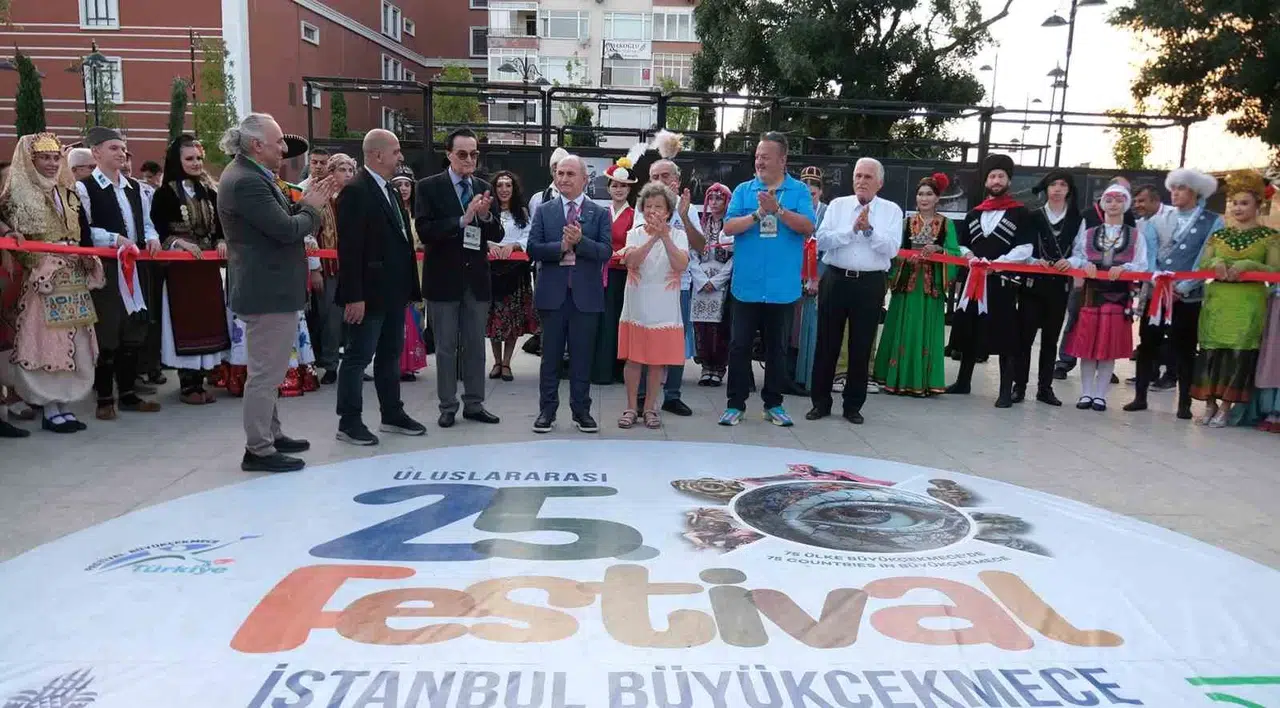Büyükçekmece’de "Uluslararası Güler Ertan Fotoğraf Yarışması"Nda Ödül Alan Eserler Sergilendi