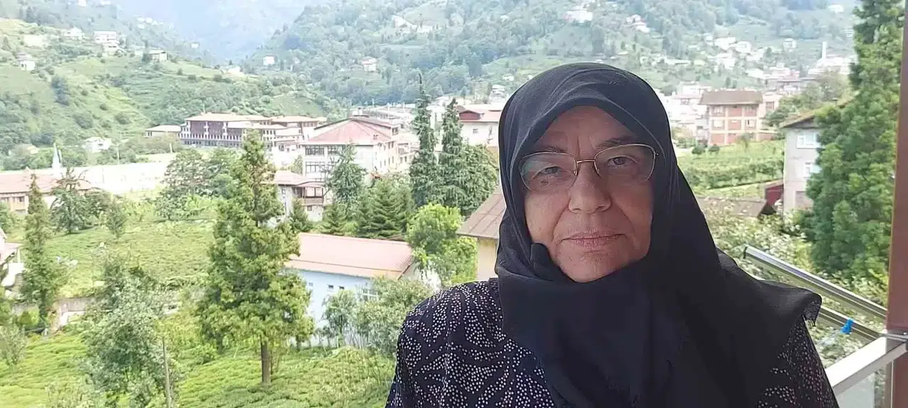 Cumhurbaşkanı Erdoğan’ın Annesi ile İlgili Anlattığı ’Çarık’ Anısını Paylaştı