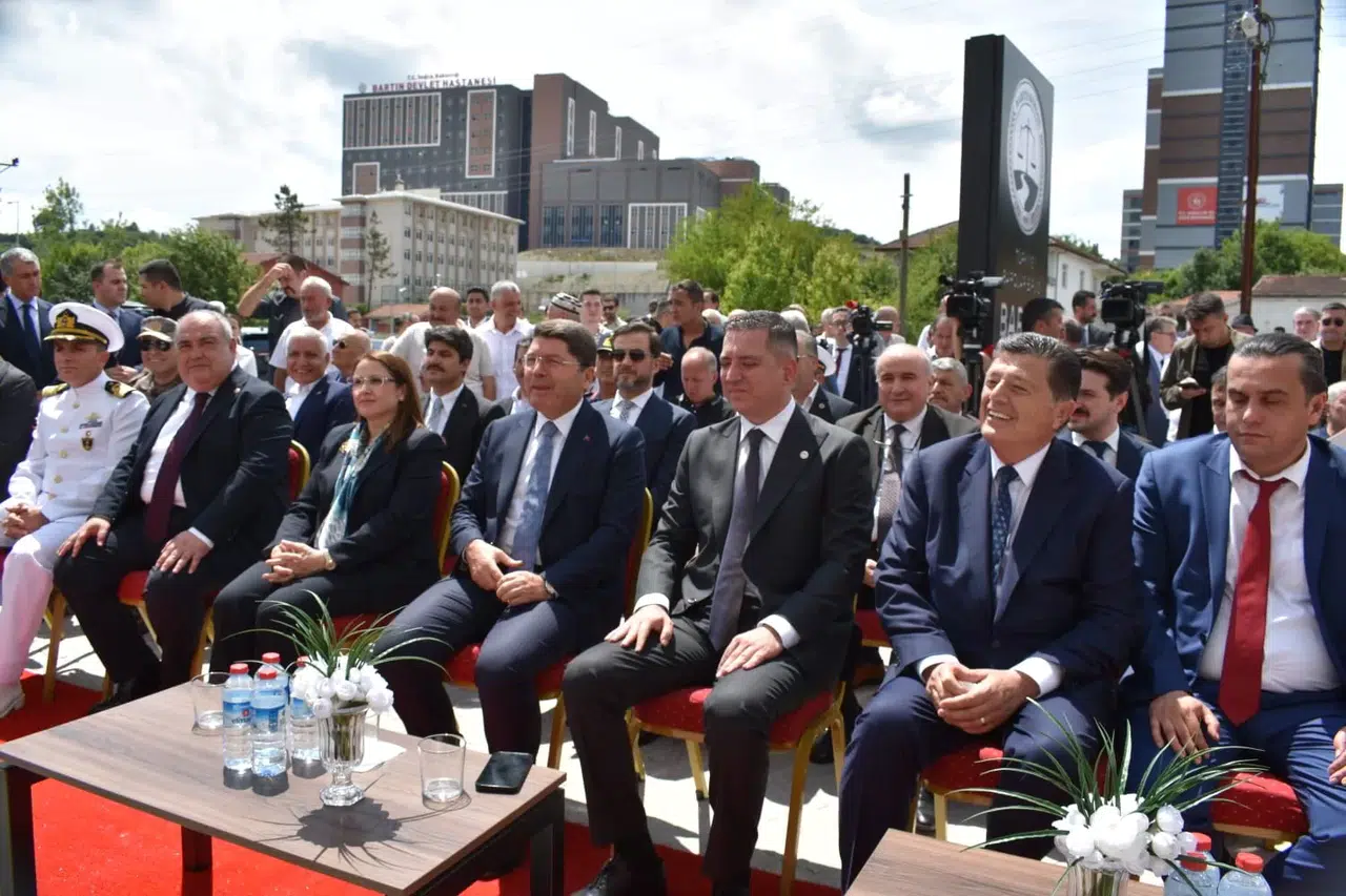 Hukuk Mesleklerine Giriş İçin İmtihan Eylül Ayında Yapılacak
