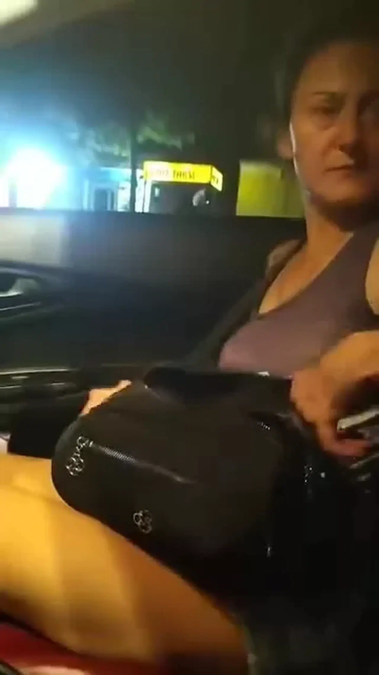 Pendik’te Taksiciyle Yolcu Ortasındaki Para Tartışması Kamerada