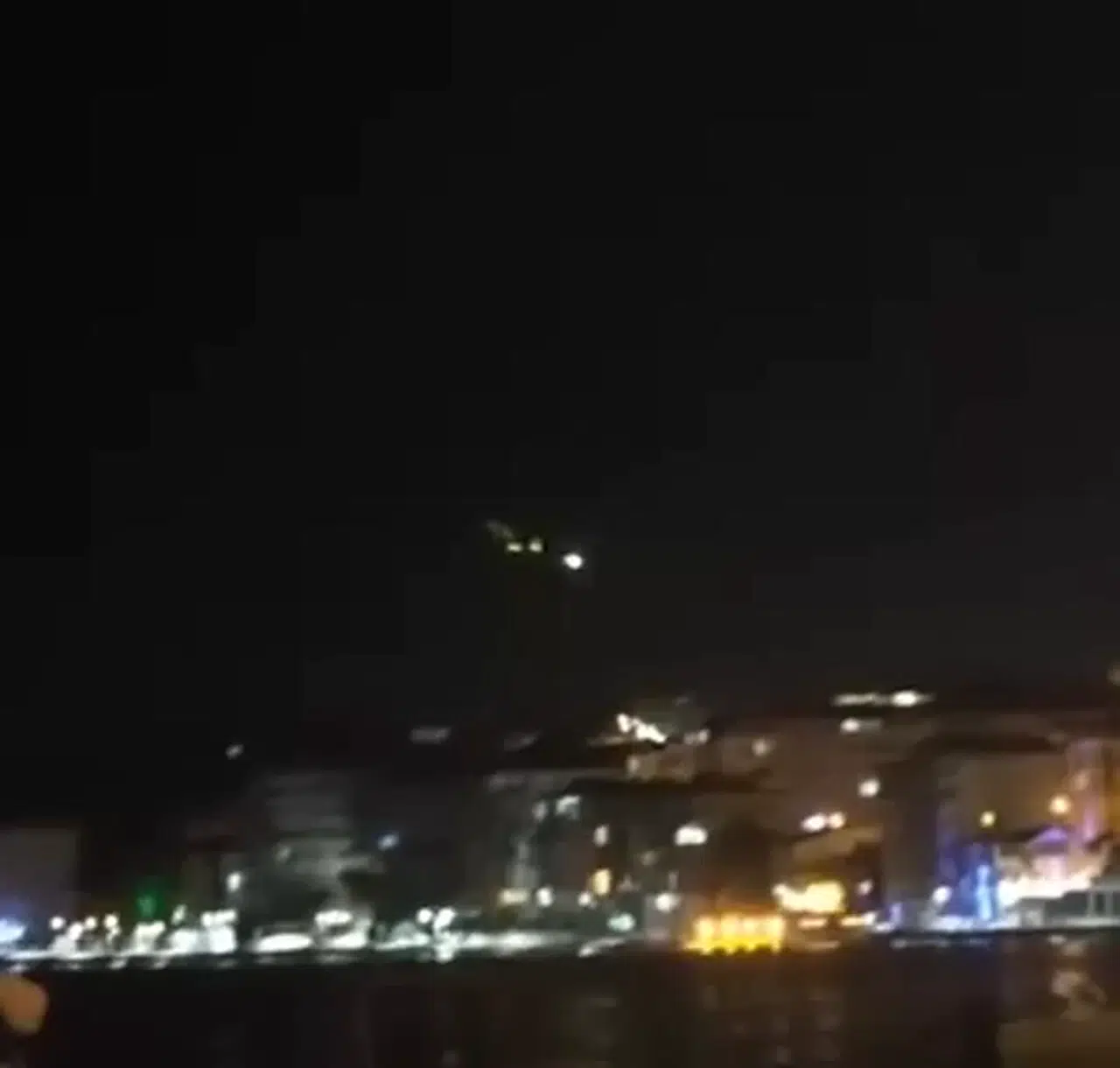 Yalova’da Gökyüzünde Parlak Cisim Görüldü, O Anlar Anbean Kaydedildi