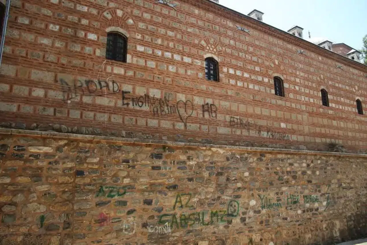 630 Yıllık Külliyeyi Fotoğraf Defterine Çevirdiler